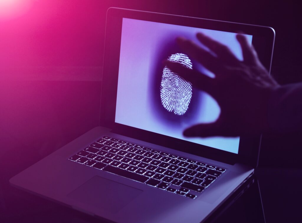 Hand grabbing the personnel identity of somebody online