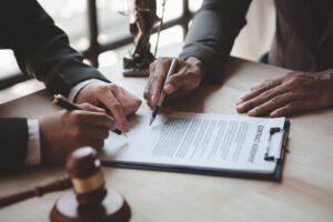 Attorneys or lawyers are advising clients in defamation cases.